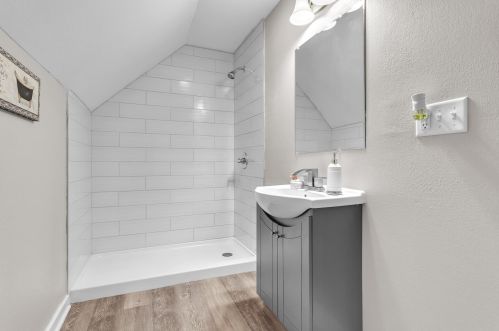 2643 3rd St, Milwaukee WI 53207-1409 exterior