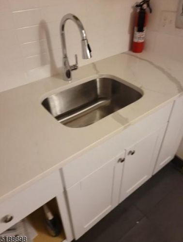 328 Dakota St, Paterson NJ  07503-2413 exterior