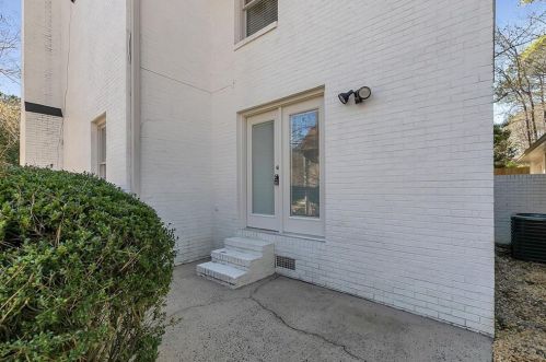 9003 Carroll Mnr Dr, Atlanta GA 30350-2013 exterior