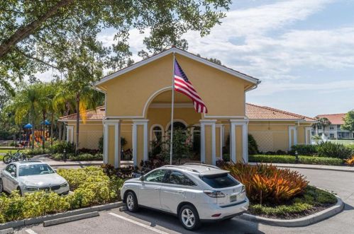 5255 Birmingham Dr, Naples FL 34110-9002 exterior