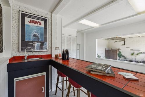 85 Shelley Dr, Mill Valley CA 94941-1579 exterior