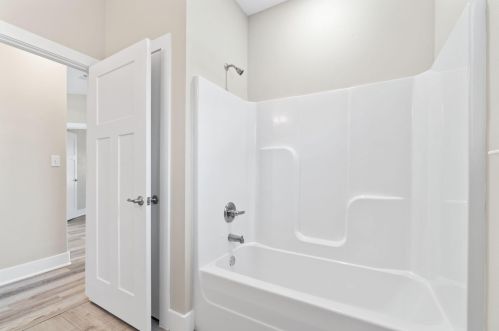 1021 Steel Ct, Milton FL 32583-7802 exterior