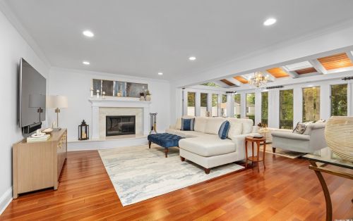 48 Cedar Rdg Ln, Huntington Station NY 11746-7941 exterior