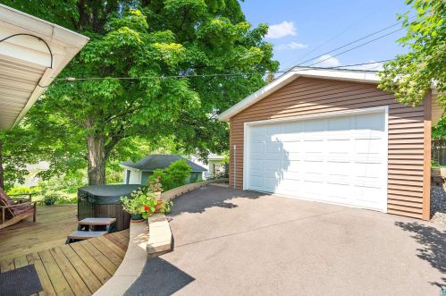 219 Mygatt Ave, Duluth MN 55803-2305 exterior