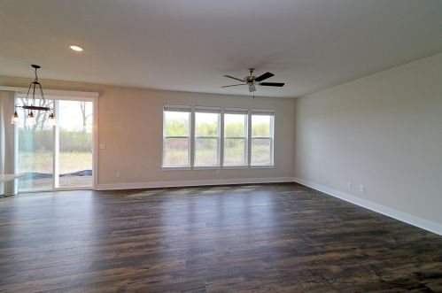 8413 Westminster Dr, Sturtevant, WI 53177-2892