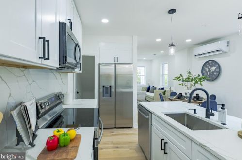 517 Somerset Pl, Washington DC 20011-1244 exterior