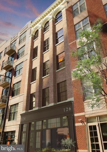 124 2nd St, Philadelphia PA  19106-4600 exterior