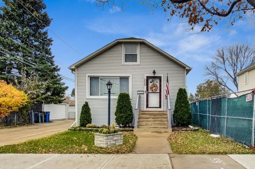6512 Oak Park Ave, Chicago, IL 60631-1719