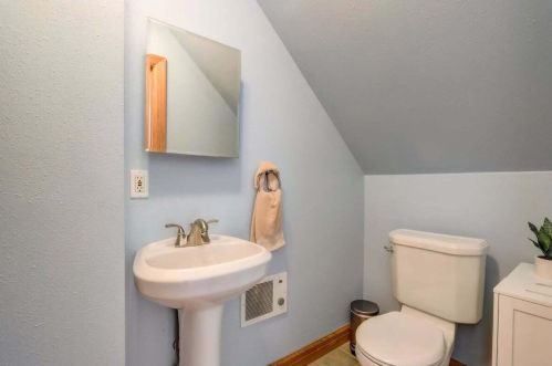 2119 Mound St, Milwaukee WI  53207-1331 exterior