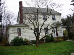 39 Rockland Pl, Newton, MA 02464-1214