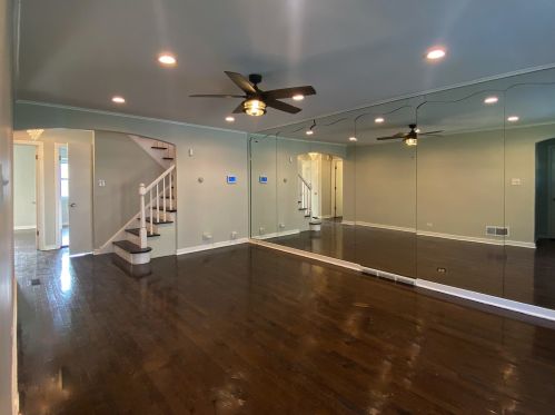 8154 Calumet Ave, Chicago IL  60619-4822 exterior