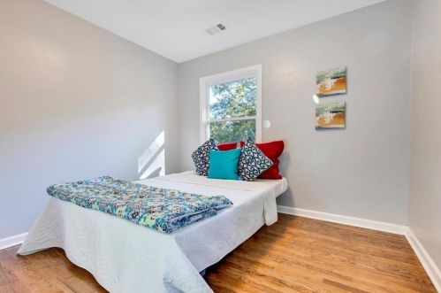 191 Arcadia Cir, Atlanta GA  30314-2305 exterior