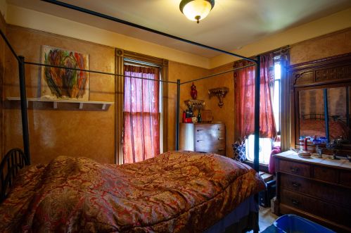 2735 State St, Milwaukee WI 53208-3549 exterior