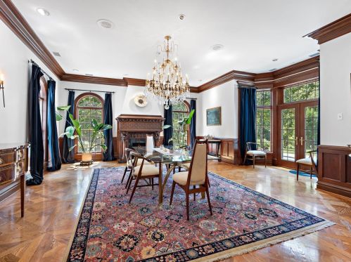 14 Overhills Dr, Saint Louis MO 63124-1532 exterior