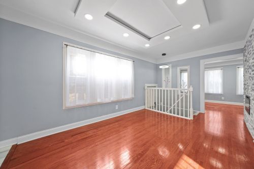 2102 71st St, Chicago IL  60649-2104 exterior