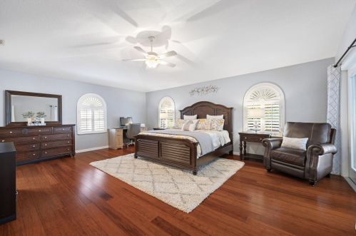 1292 Bent Pine Cv, Fort Pierce FL 34986-2102 exterior