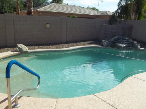 2037 Riviera Dr, Chandler AZ  85249-4868 exterior