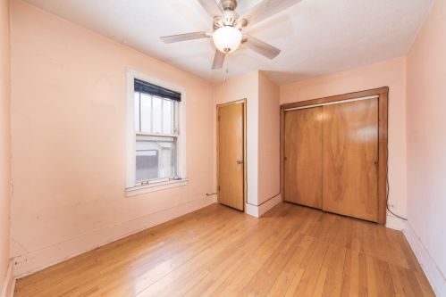 4815 Moody Ave, Chicago IL 60630-2909 exterior