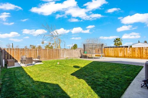 431 Lewis St, Turlock CA  95380-5828 exterior