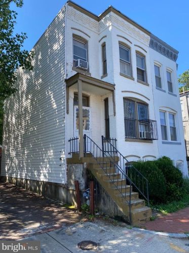 224 Elm St, Washington, DC 20001-1714
