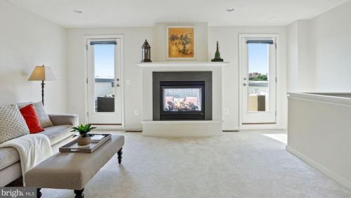 715 Alfred St, Alexandria VA 22314-1825 exterior