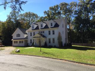 6 Dover Rd, Westport, CT 06880-2627