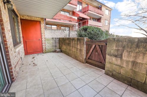 6431 Richmond Hwy, Alexandria VA  22306-6431 exterior