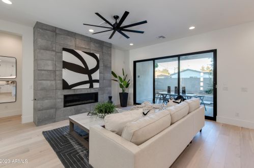 3833 33rd St, Phoenix AZ  85018-5003 exterior