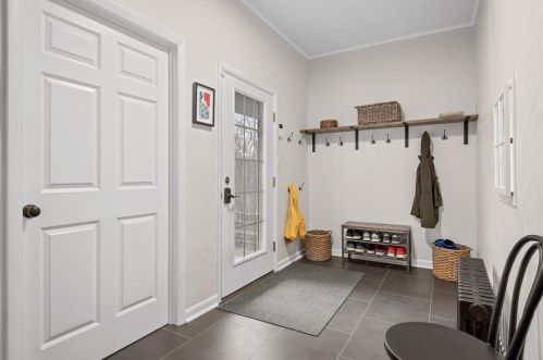 261 Magnolia Pl, Pittsburgh PA  15228-1344 exterior