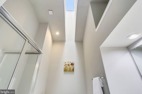 10946 Rocky Mount Way, Silver Spring MD 20902-3687 exterior