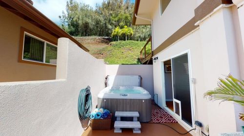 2269 Okoa St, Honolulu HI 96821-2650 exterior