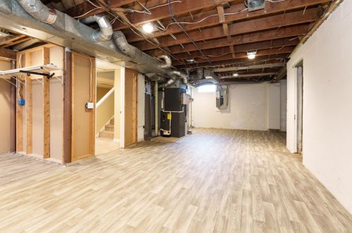 2303 Glendale Blvd, Kalamazoo MI  49004-1759 exterior