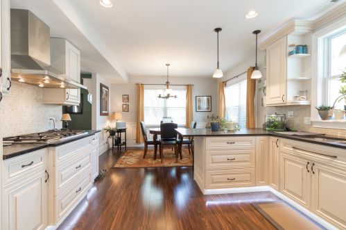 8805 Sacramento, Chicago IL 60805-1223 exterior