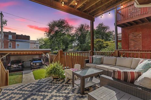 2104 Sidney St, Saint Louis MO 63104-2829 exterior