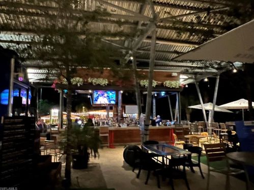 2917 Poplar St, Naples FL exterior