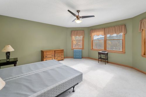 331 Queen St, Concord NH 03303-1118 exterior