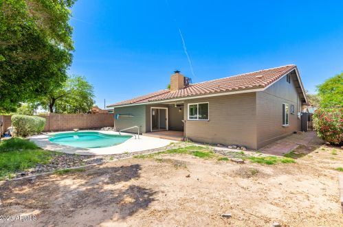 10609 42nd St, Phoenix AZ  85028-3501 exterior