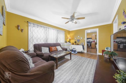 5741 Washtenaw Ave, Chicago IL 60652-2813 exterior