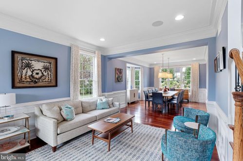 13 Casselberry Way, Princeton NJ 08540-6271 exterior