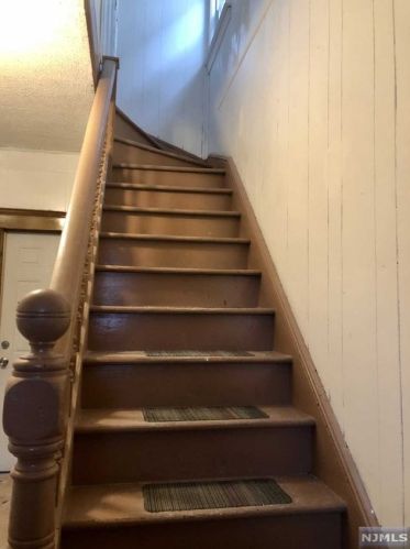 24 Maple St, Outwater NJ 07026-2908 exterior