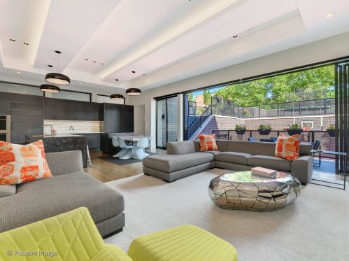 1857 Orch St, Chicago IL 60614-5109 exterior