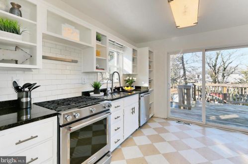 110 French St, Alexandria VA 22304-2632 exterior