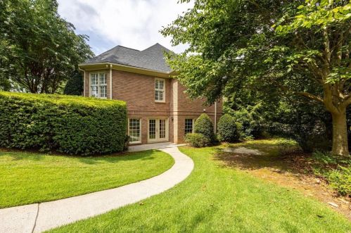 8515 Royal Troon Dr, Duluth GA 30097-1697 exterior