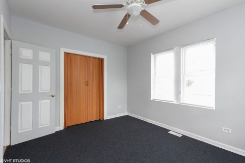 1637 73rd St, Chicago IL 60638-5919 exterior