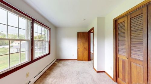 27 Casco St, Milford CT 06460-5626 exterior