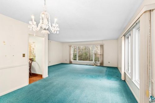 808 Arrowhead Rd, Duluth MN 55811-2207 exterior