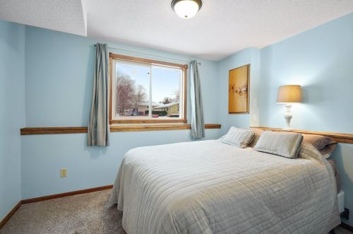 15127 Dunbar Blvd, Saint Paul MN 55124-6840 exterior