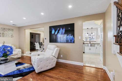 1944 Hemlock Rd, Lancaster, PA 17603-4440