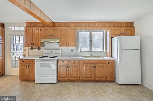 317 Stock St, Hanover PA 17331-2227 exterior