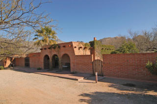 5180 Hidden Valley Rd, Tucson, AZ 85750-9676